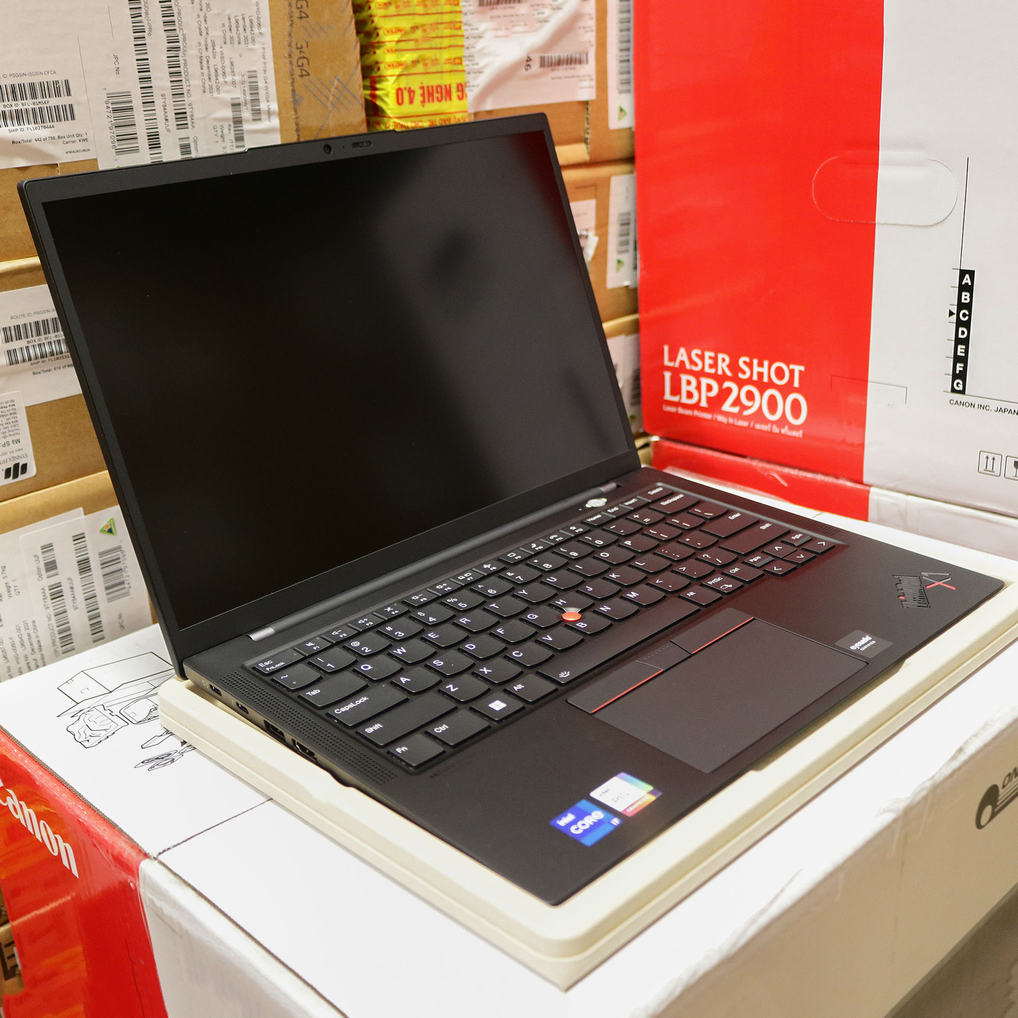 Hình ảnh chi tiết Laptop Lenovo Thinkpad X1 Carbon Gen 10 I7-1255U/ 16GB/ 512GB SSD/21CBS15Q00 - Ảnh số 3