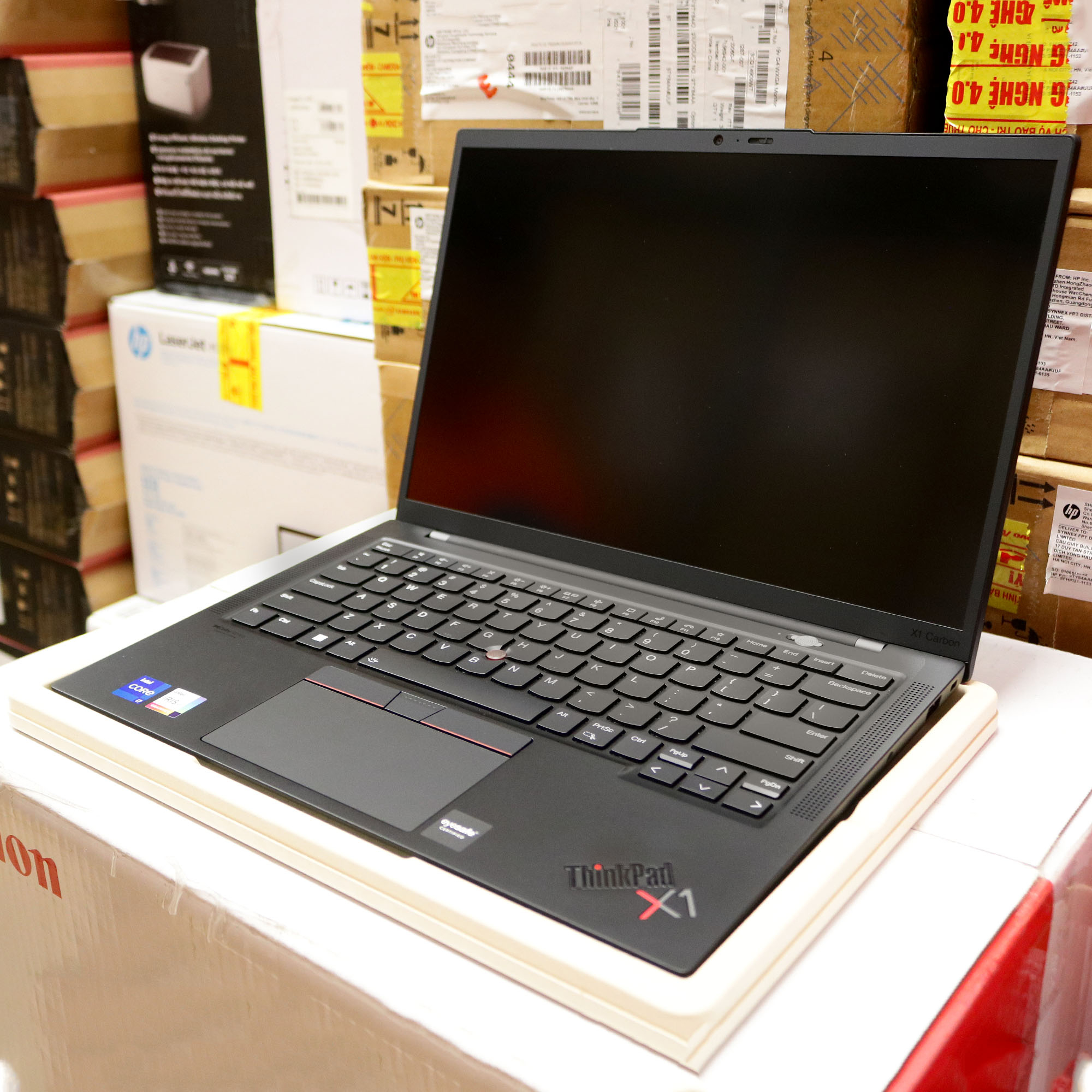 Hình ảnh chi tiết Laptop Lenovo Thinkpad X1 Carbon Gen 10 I7-1255U/ 16GB/ 512GB SSD/21CBS15Q00 - Ảnh số 4