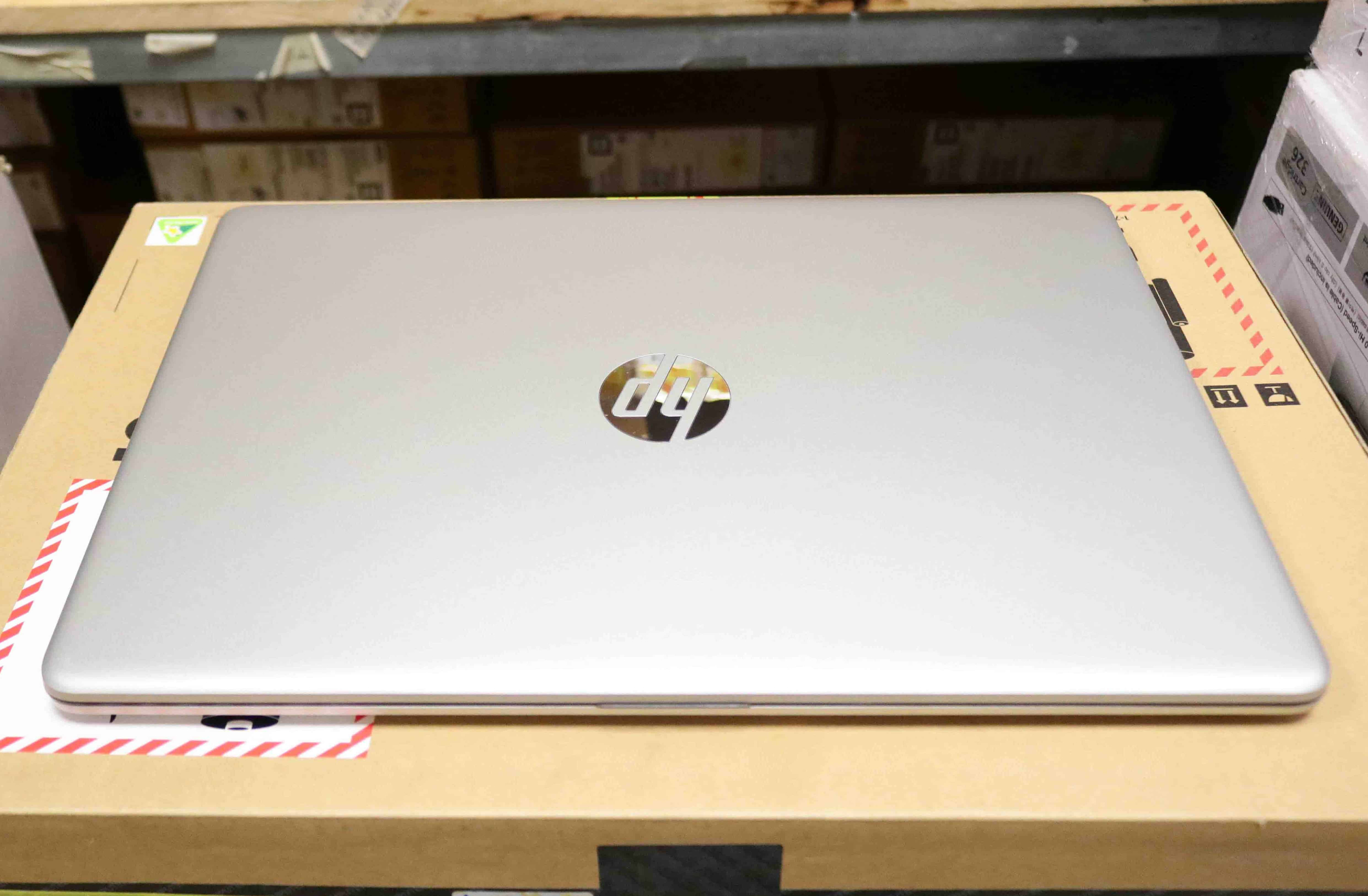 Hình ảnh chi tiết Laptop  HP 15s-fq5145TU I7-1255U/8GB / 256GB SSD/ 15.6INCH FHD/WIN11 /76B24PA - Ảnh số 3