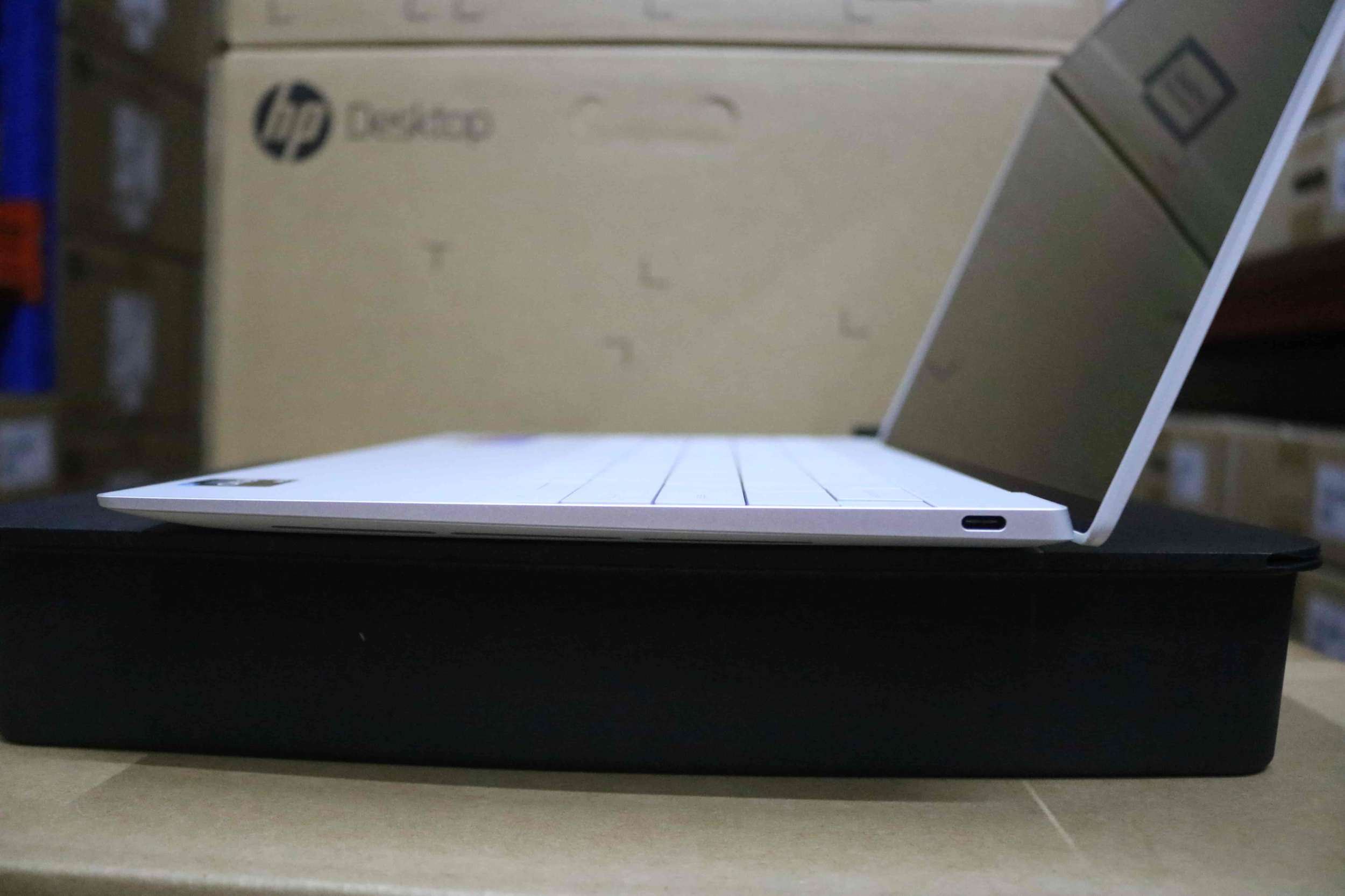 Hình ảnh chi tiết Laptop Dell XPS 13 9320 I5-1240P/ 16GB/ 512GB SSD/13.4INCH 3.5K TOUCH/WIN 11/OFFICE HS21 70295789 - Ảnh số 5