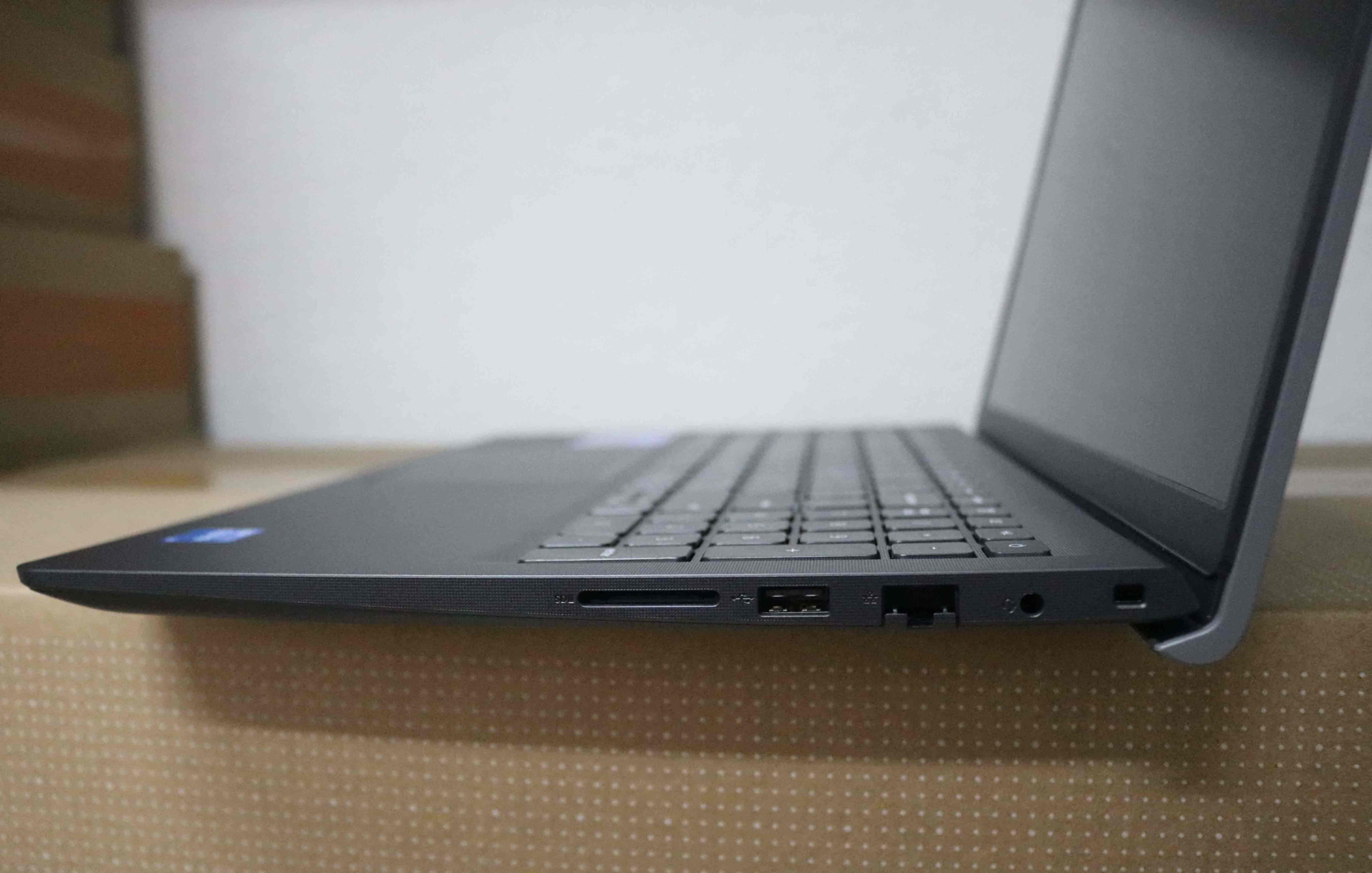 Hình ảnh chi tiết Laptop Dell Inspiron 3520 I7-1255U/ 8GB/ 512GB SSD/15.6INCH FHD/ OFFICEHS21/ WIN 11/P112F007  71001747  - Ảnh số 4