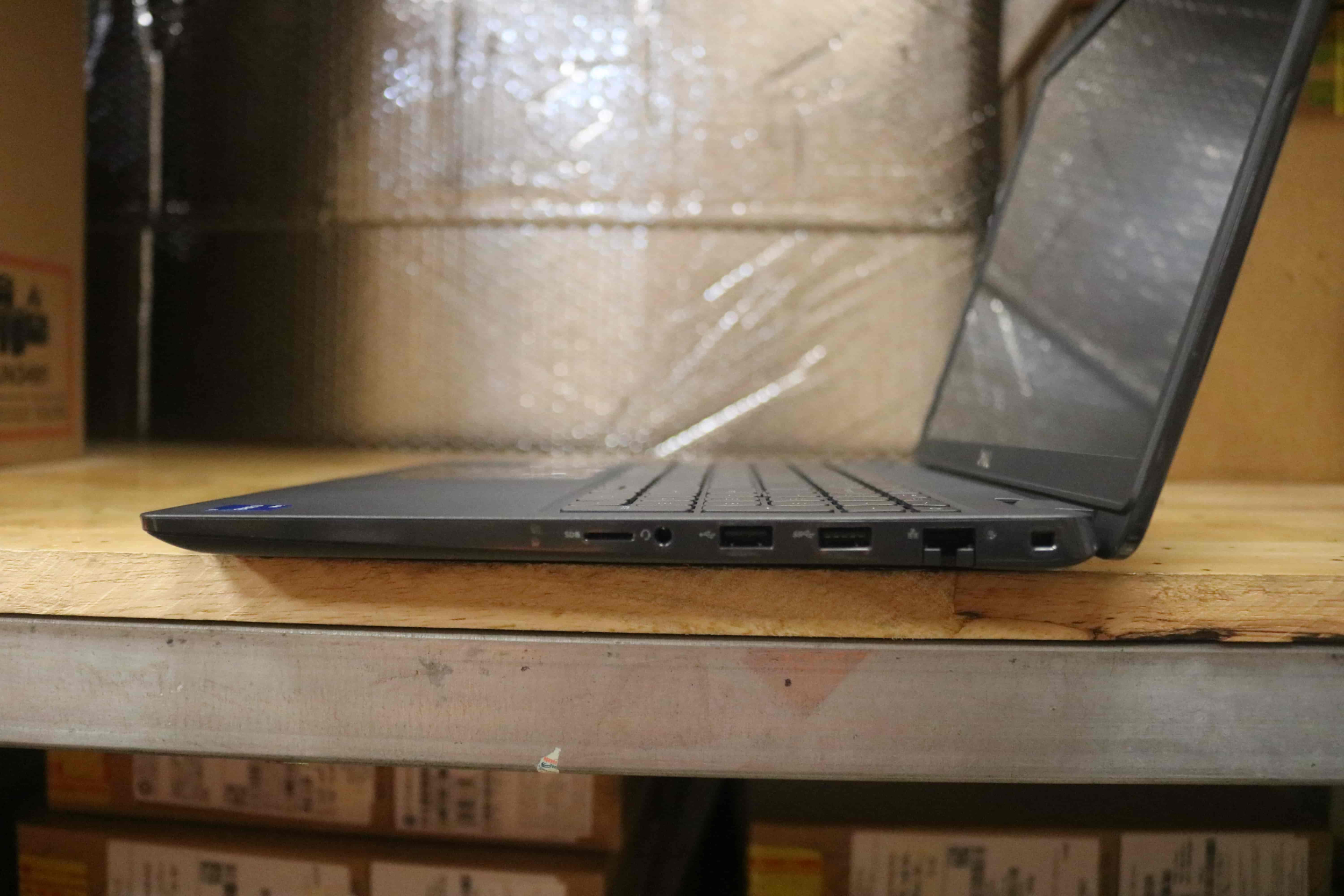 Hình ảnh chi tiết Laptop Dell Latitude 3520 i5-1135G7/ 8GB/ 256GB SSD/ 15.6" FHD/ FEDORA - 70251594 - Ảnh số 5