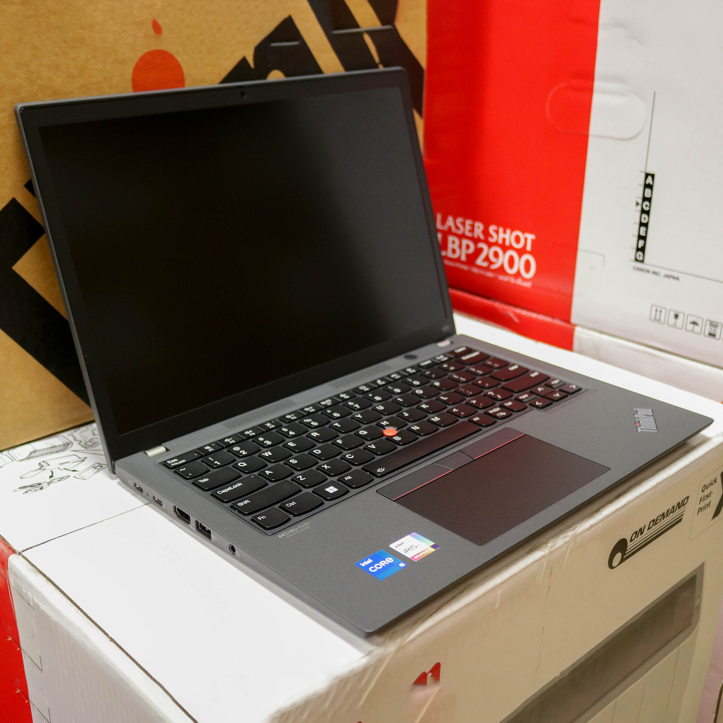 Hình ảnh chi tiết Laptop Lenovo ThinkPad x13 Gen 3 i5-1235U/ 8GB LPDDR5-6400Mhz/ 256GB SSD/ 13.3" WUXGA - 21BQS31S00 - Ảnh số 3