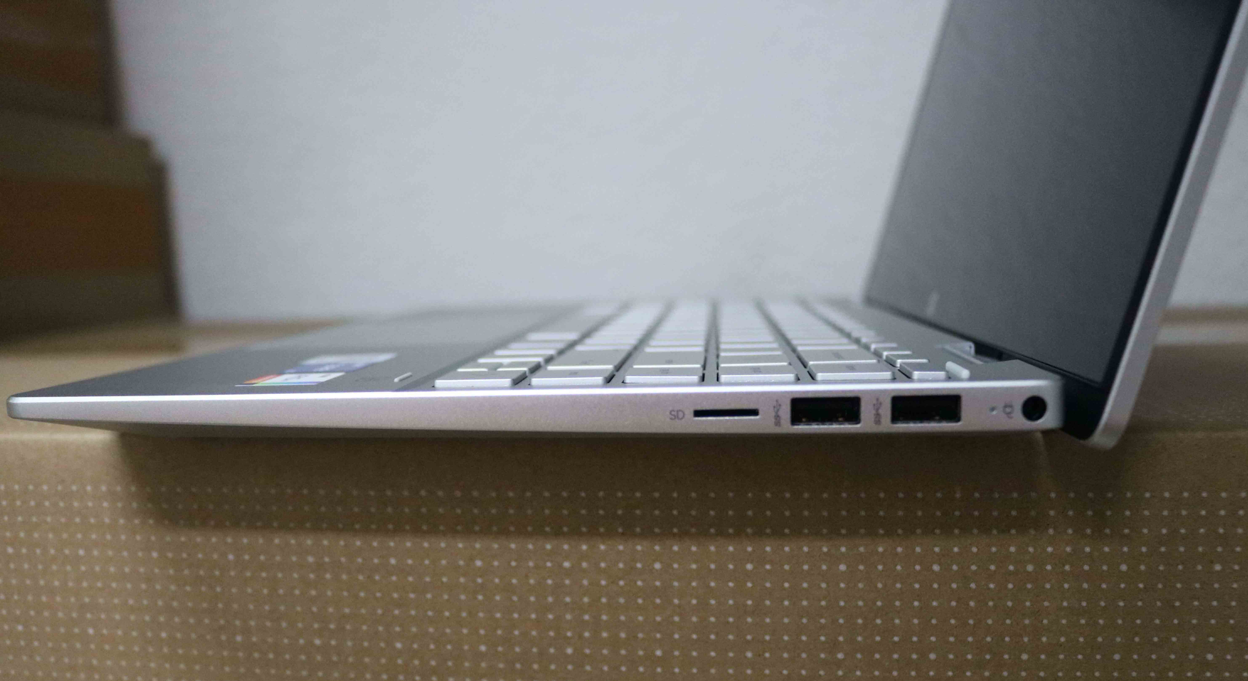 Hình ảnh chi tiết Laptop HP Pavilion X360 14 Touch (7C0W5PA) - Ảnh số 4