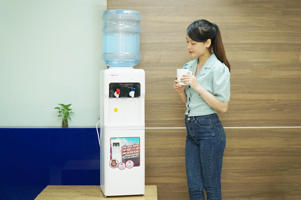 Hình ảnh chi tiết Cây nước nóng lạnh Fujihome WD5320E - Ảnh số 15